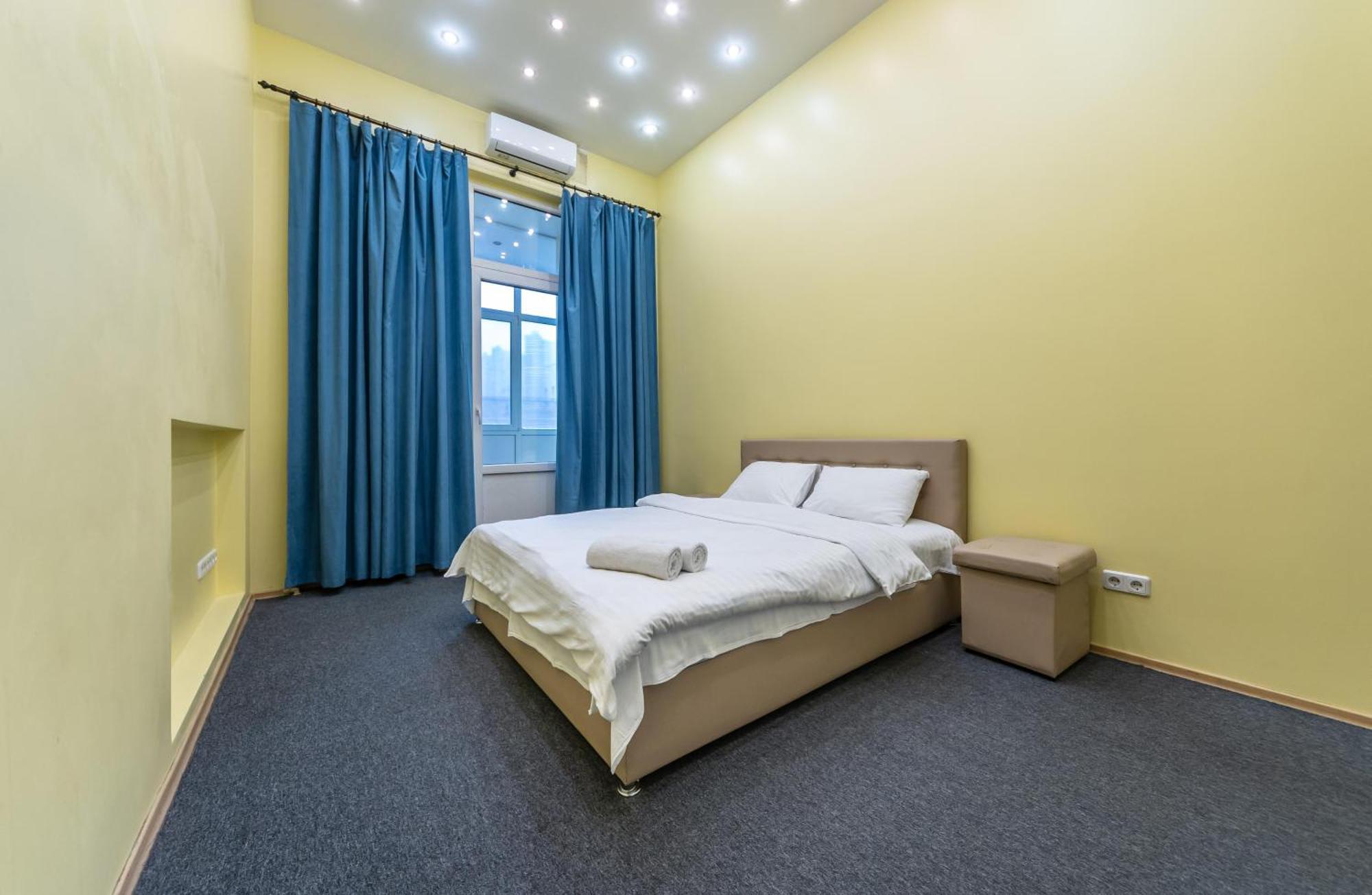Kievacccommodation Near Gulliver 24H Self Check-In Buitenkant foto