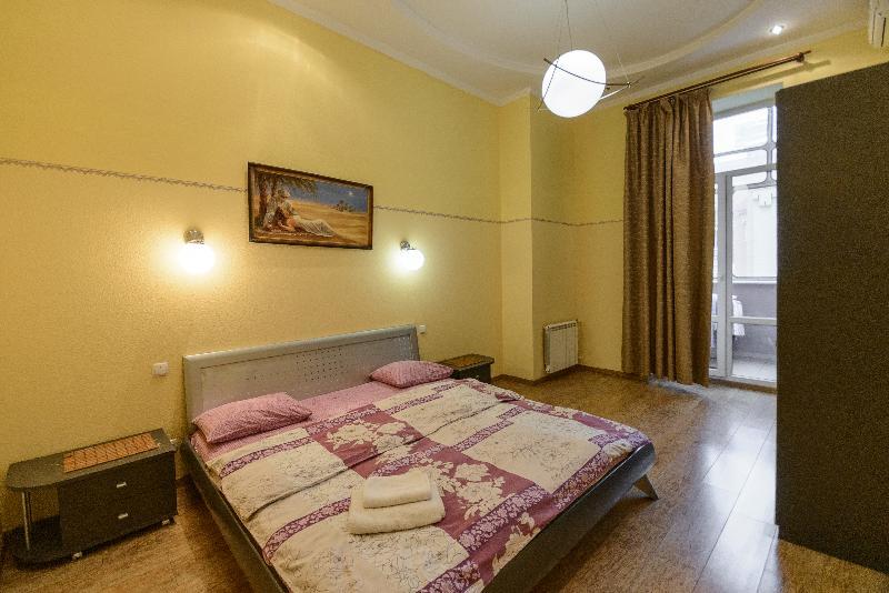 Kievacccommodation Near Gulliver 24H Self Check-In Buitenkant foto