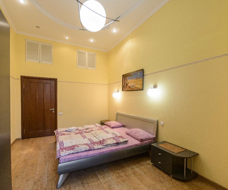 Kievacccommodation Near Gulliver 24H Self Check-In Buitenkant foto